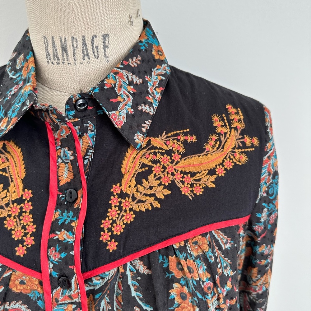 Holding Horses Western Style Dress